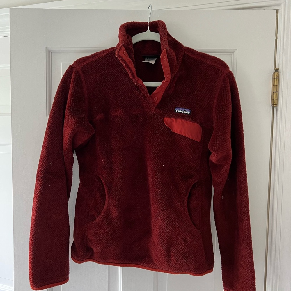 Patagonia Women's Re-Tool Snap-T® Fleece Pullover in burgundy (size medium)